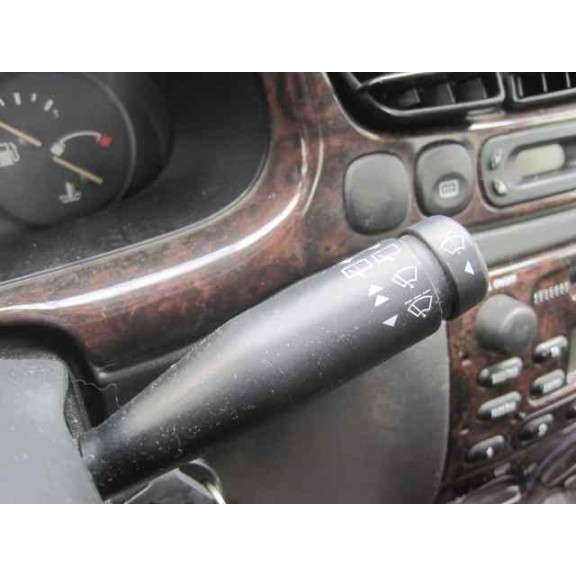 ford fiesta berlina del año 2002