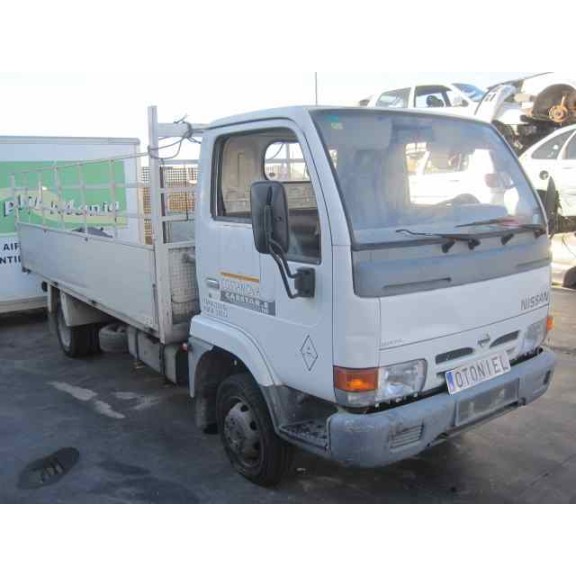 nissan cabstar del año 2000