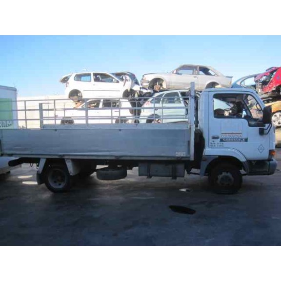 nissan cabstar del año 2000