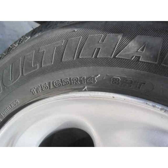 peugeot 206 berlina del año 2000