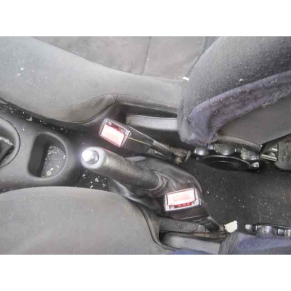 ford fiesta berlina del año 2002