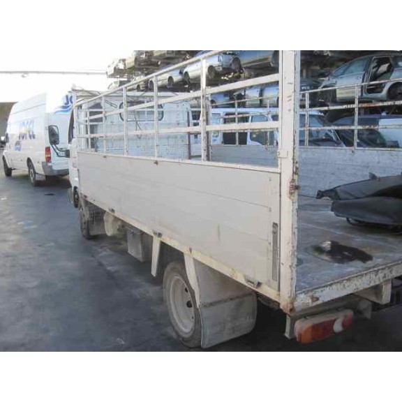 nissan cabstar del año 2000