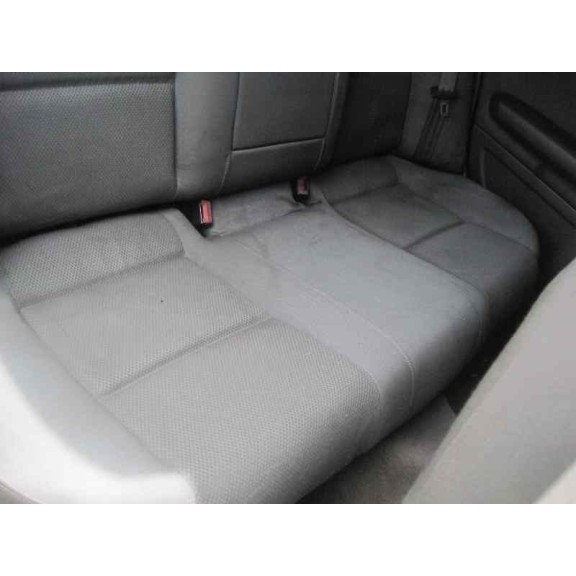 audi a4 berlina (8e) del año 2001