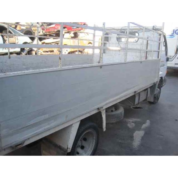 nissan cabstar del año 2000