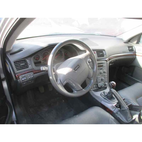 volvo s80 berlina del año 2003