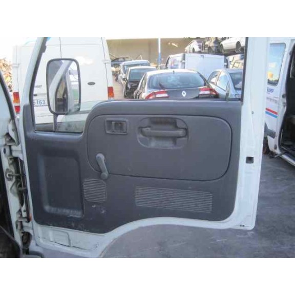 nissan cabstar del año 2000