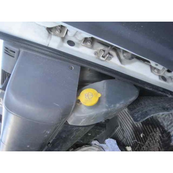 nissan cabstar del año 2000