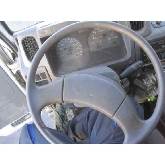 nissan cabstar del año 2000