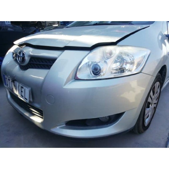 toyota auris del año 2007