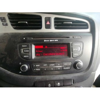 Recambio de sistema audio / radio cd para kia cee´d drive referencia OEM IAM 96170A2100WK  
