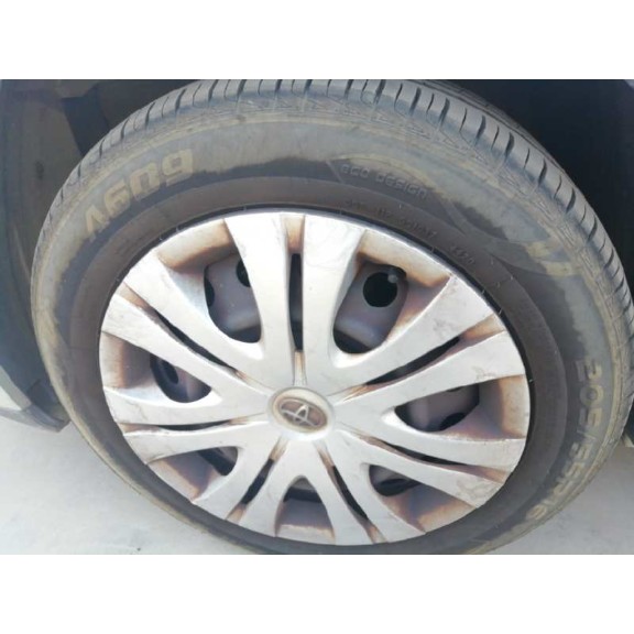 toyota auris del año 2007