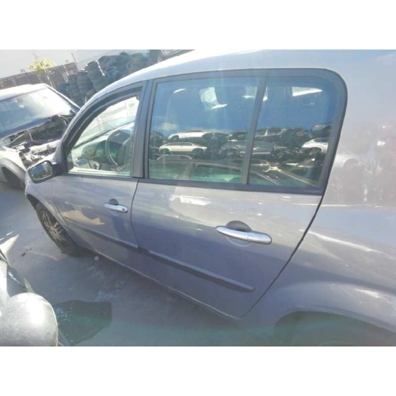 renault megane ii berlina 5p del año 2004