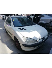peugeot 206 berlina del año 2000 2
