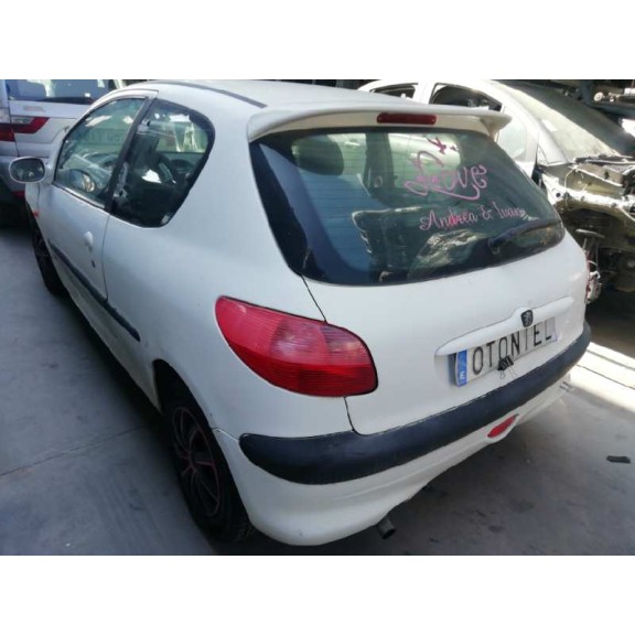 peugeot 206 berlina del año 2000