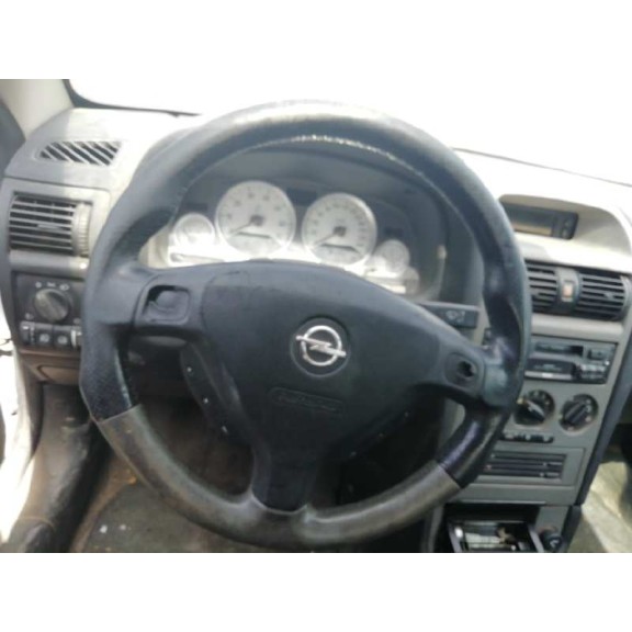 opel astra g coupé del año 2001