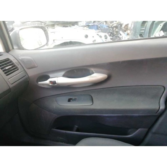 toyota auris del año 2007