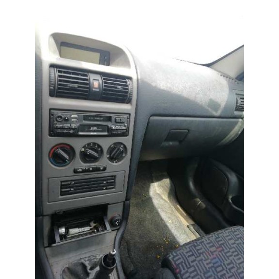 opel astra g coupé del año 2001