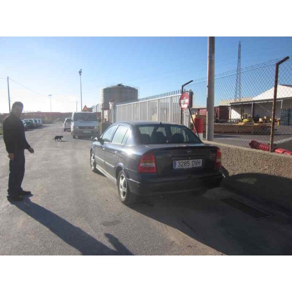 opel astra g berlina del año 1999