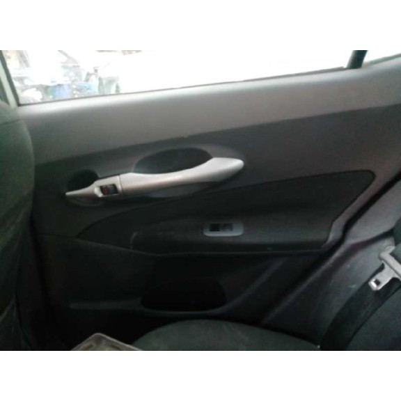 toyota auris del año 2007