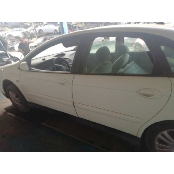 citroën c5 berlina del año 2001