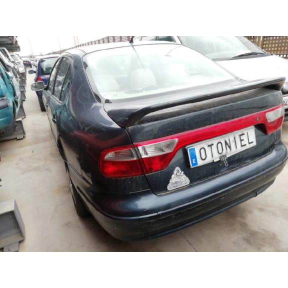 seat toledo (1m2) del año 2001