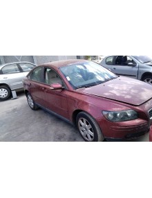 volvo s40 berlina del año 2004