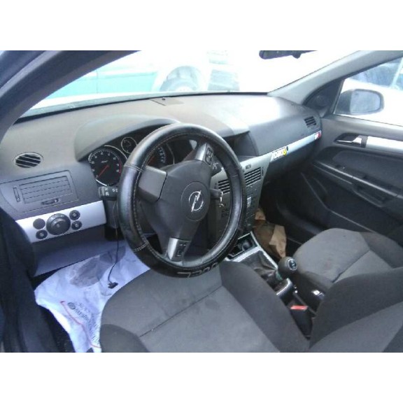 opel astra h berlina del año 2006