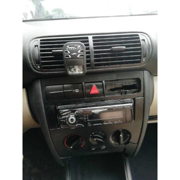 seat toledo (1m2) del año 2001