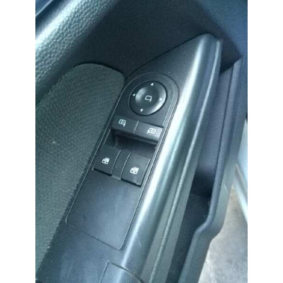 opel astra h berlina del año 2006