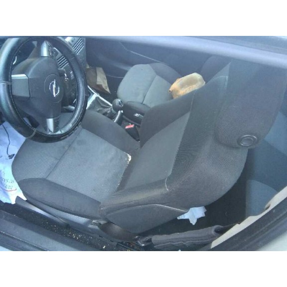 opel astra h berlina del año 2006