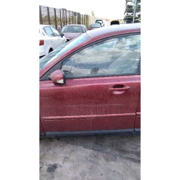 volvo s40 berlina del año 2004