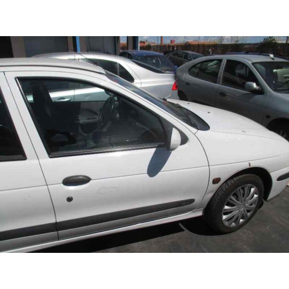 renault megane i fase 2 berlina (ba0) del año 2000