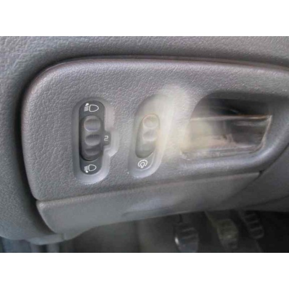 renault megane i fase 2 berlina (ba0) del año 2000