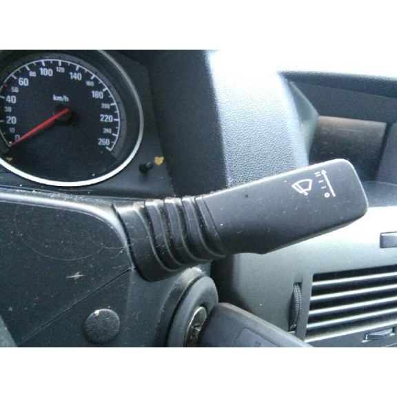 opel astra h berlina del año 2006