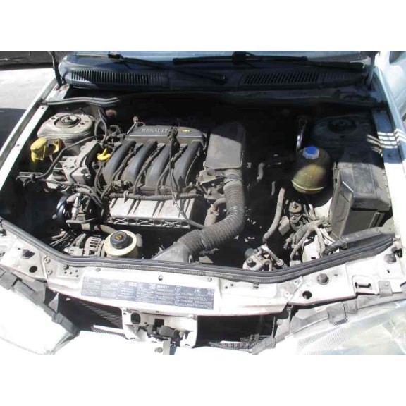 renault megane i fase 2 berlina (ba0) del año 2000