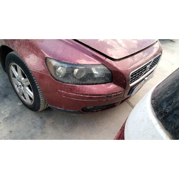 volvo s40 berlina del año 2004