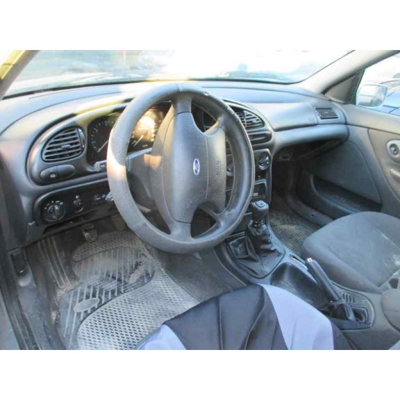 ford mondeo berlina (gd) del año 2000