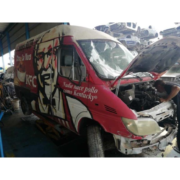 mercedes-benz sprinter 02.00  caja cerrada del año 2002