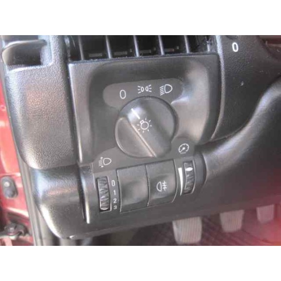 opel vectra b berlina del año 1996