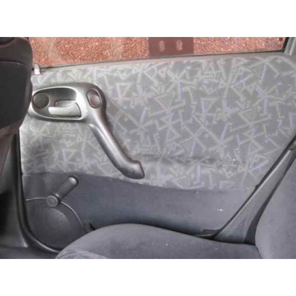 opel vectra b berlina del año 1996