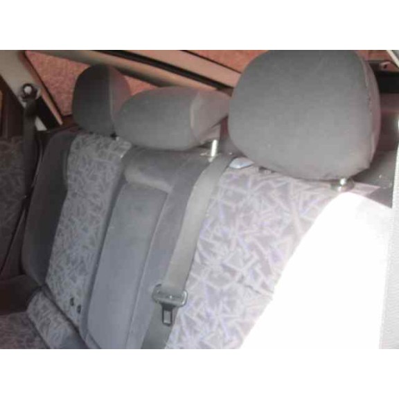 opel vectra b berlina del año 1996