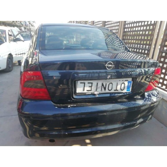 opel vectra b berlina del año 2001
