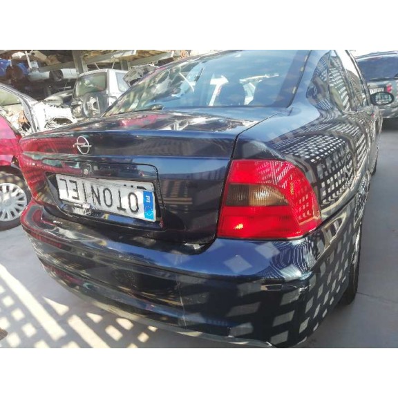 opel vectra b berlina del año 2001