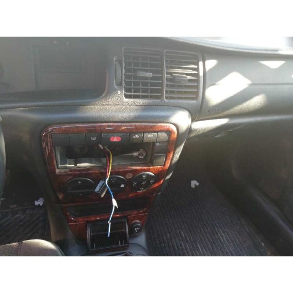 opel vectra b berlina del año 2001