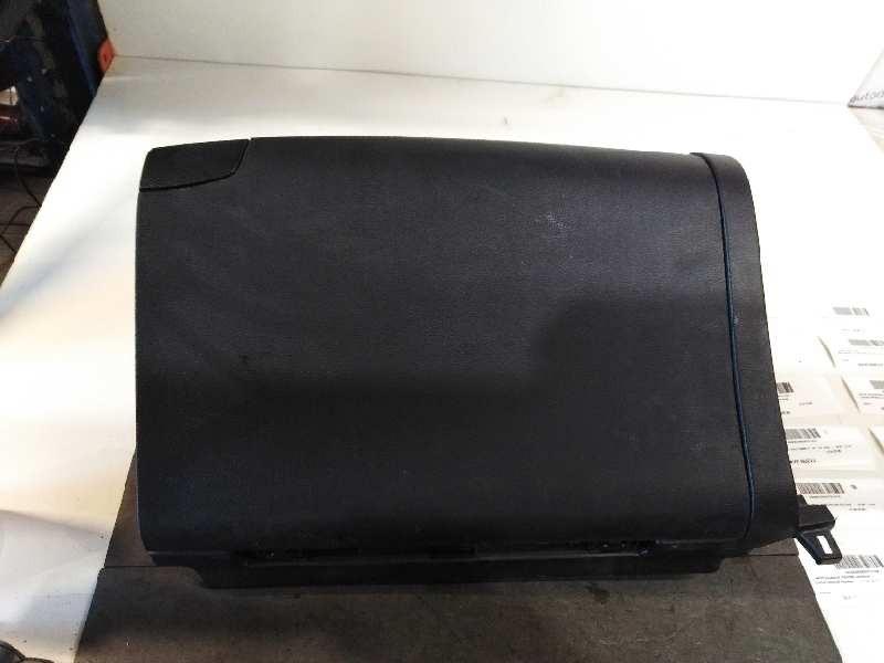 Recambio de guantera para kia carens ( ) concept referencia OEM IAM   