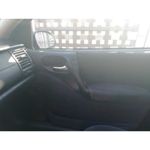 opel vectra b berlina del año 2001