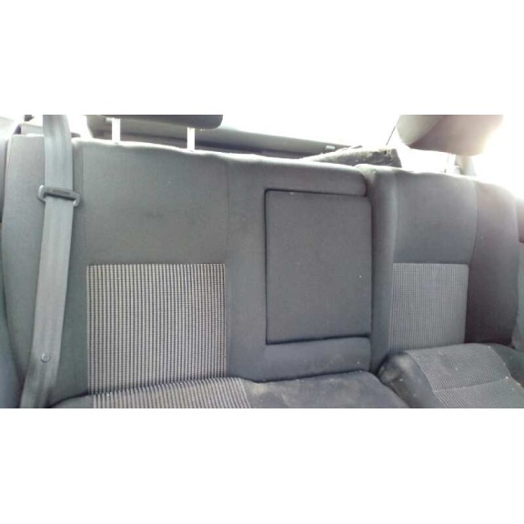 volkswagen golf iv berlina (1j1) del año 2000