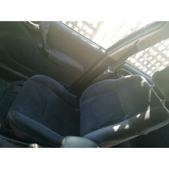 opel vectra b berlina del año 2001