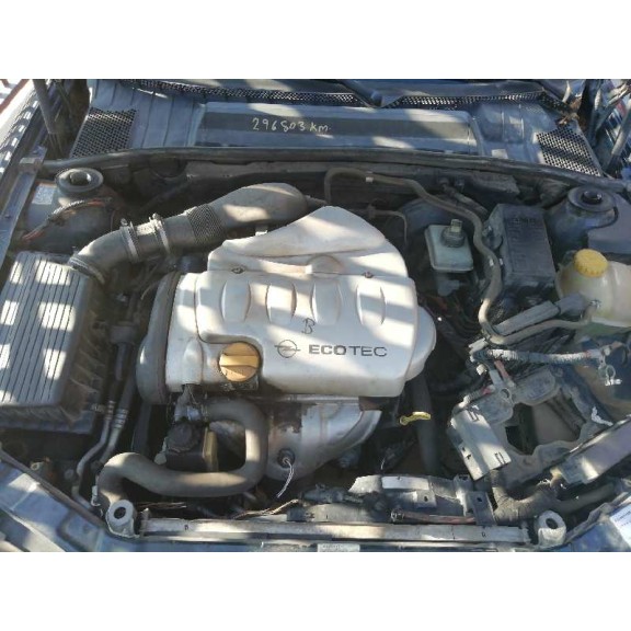 opel vectra b berlina del año 2001