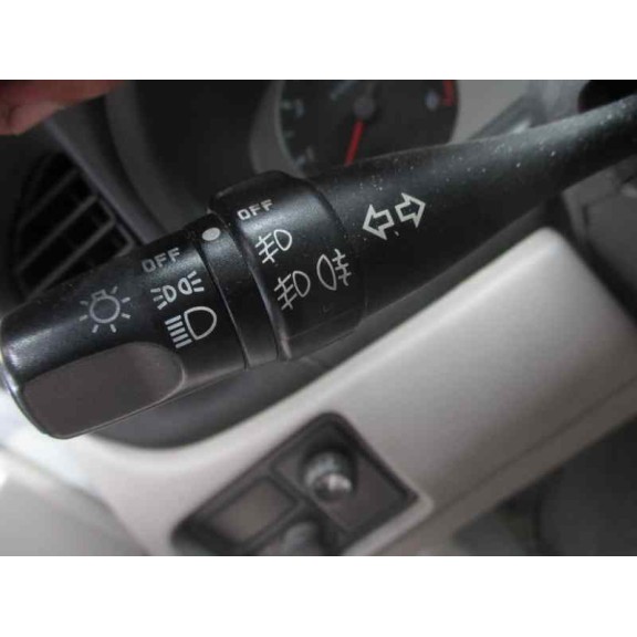 nissan almera (n16/e) del año 2001